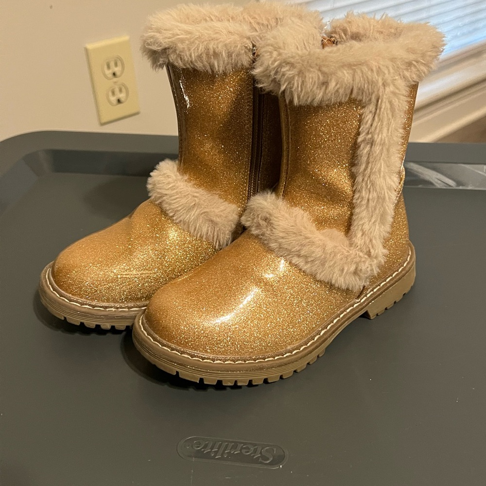 Gold Glitter Fur-Lined Boots
